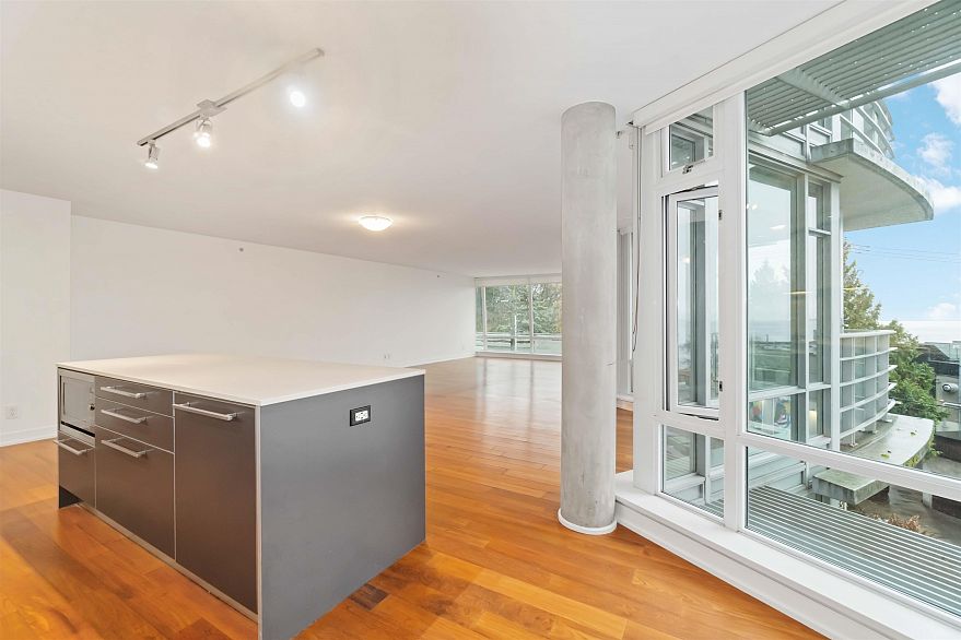 404 1762 Davie Street