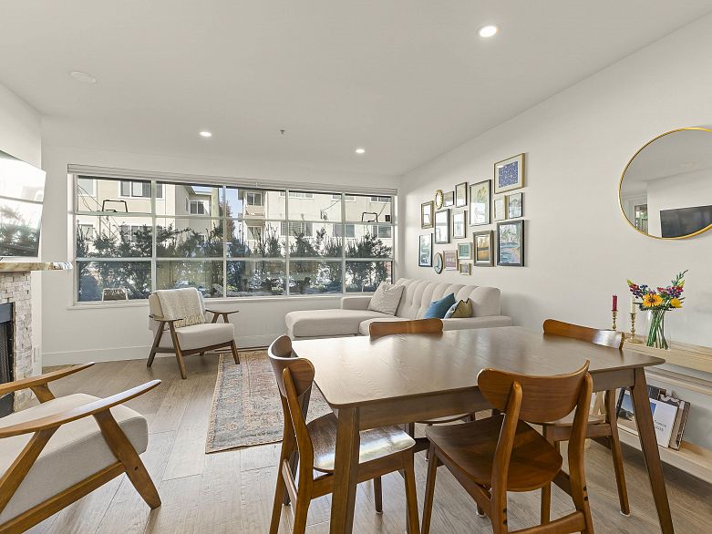 102 2287 W 3rd Avenue