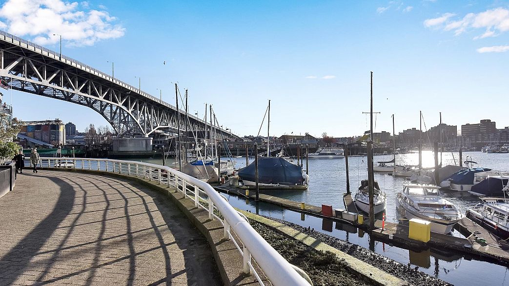 4806 1480 Howe Street