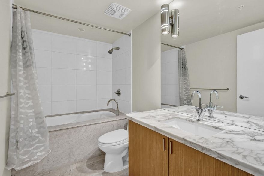 2305 1205 W Hastings Street