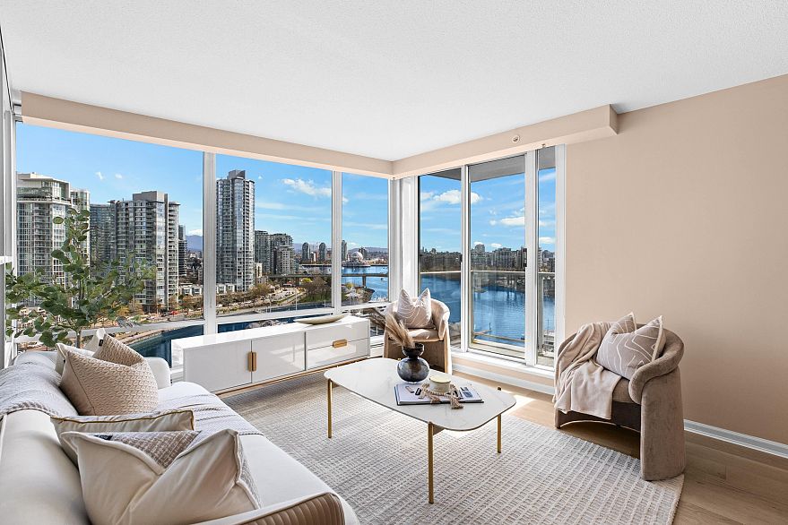 1601 1228 Marinaside Crescent