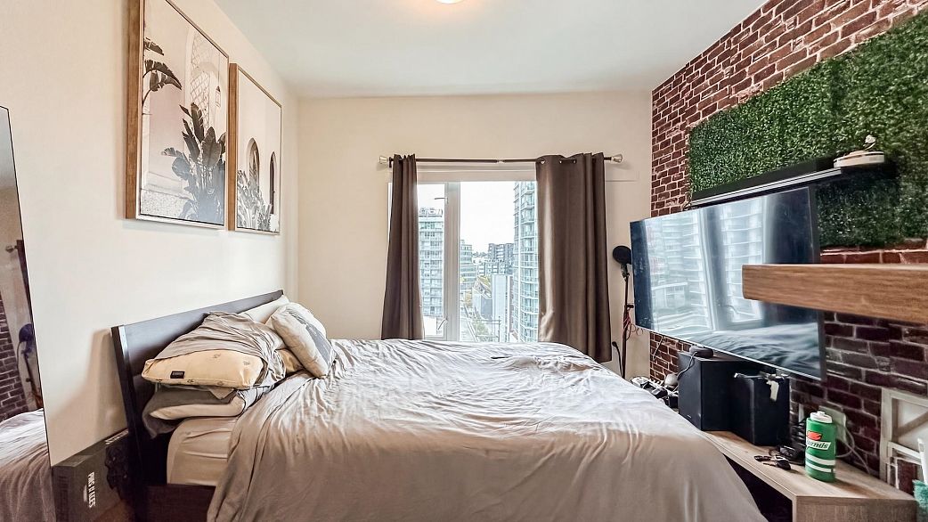 1002 1708 Ontario Street