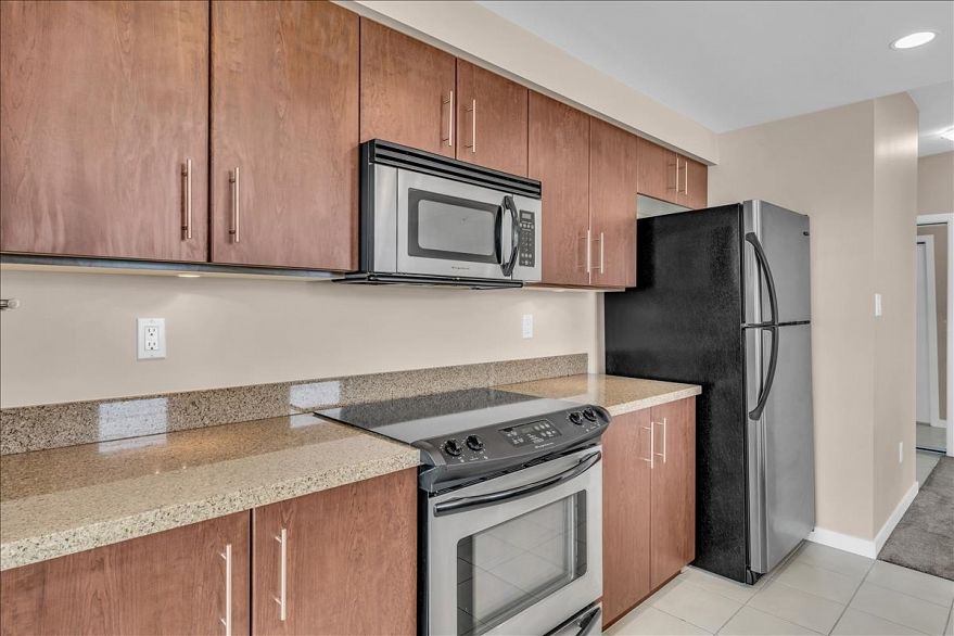 1202 189 National Avenue