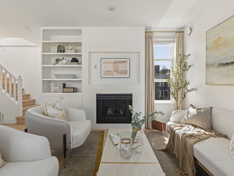 210 655 W 7th Avenue