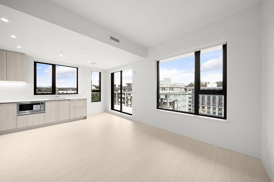 603 4928 Quebec Street