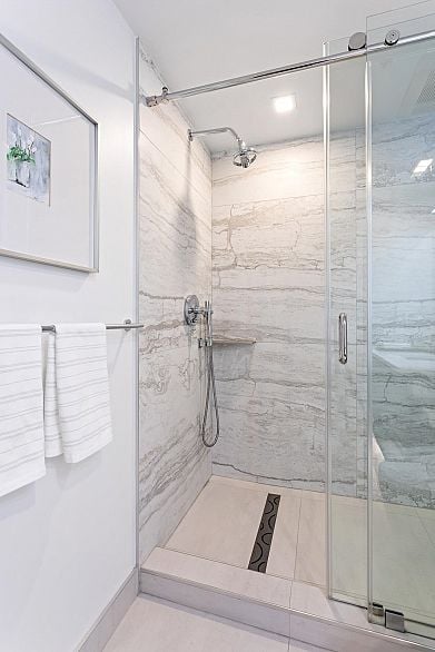 1604 1205 W Hastings Street