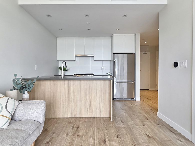 1503 3430 SE Kent Avenue