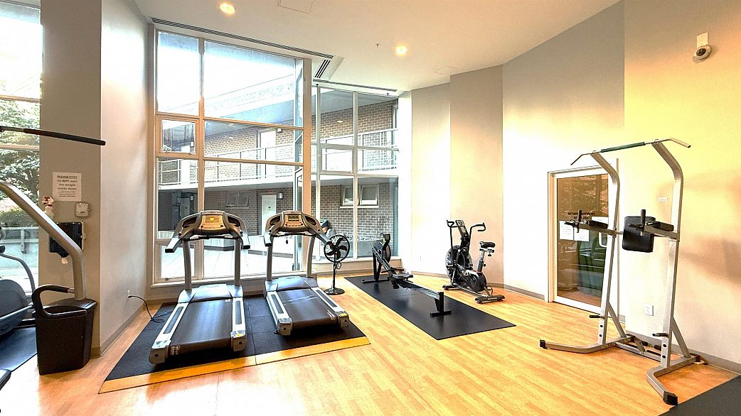 410 445 W 2nd Avenue