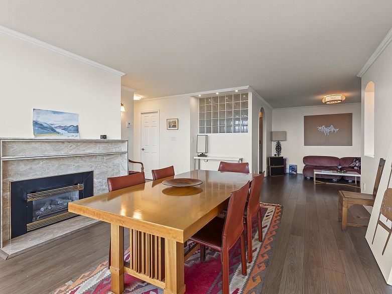 1102 5425 Yew Street