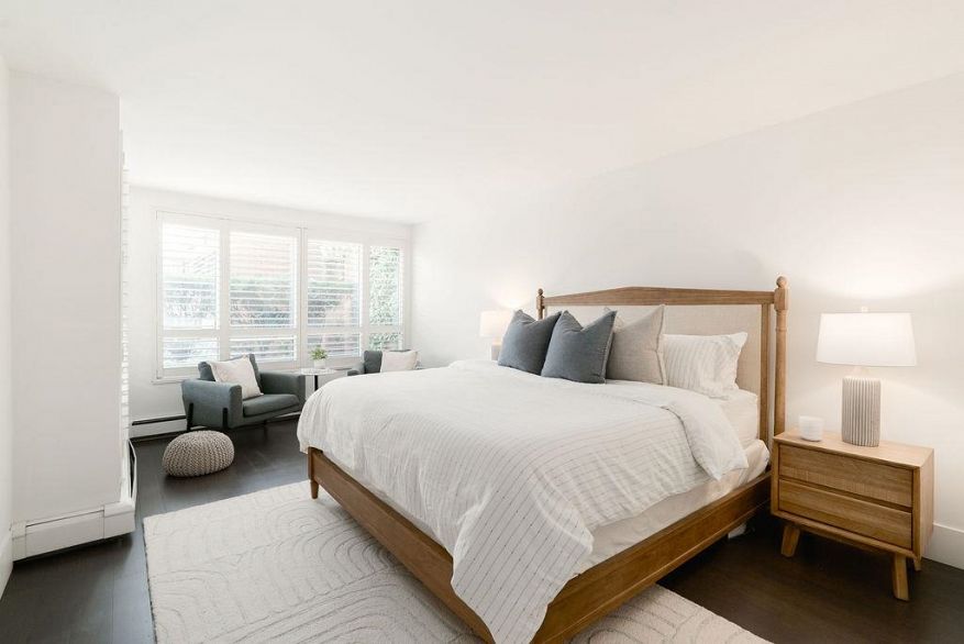 105 518 Moberly Road