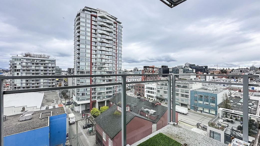 1002 1708 Ontario Street