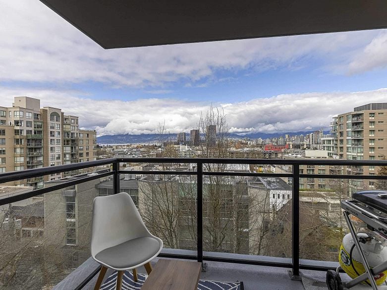 706 1650 W 7th Avenue