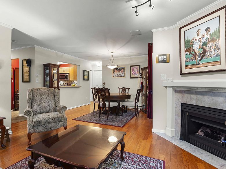 E102 628 W 12th Avenue