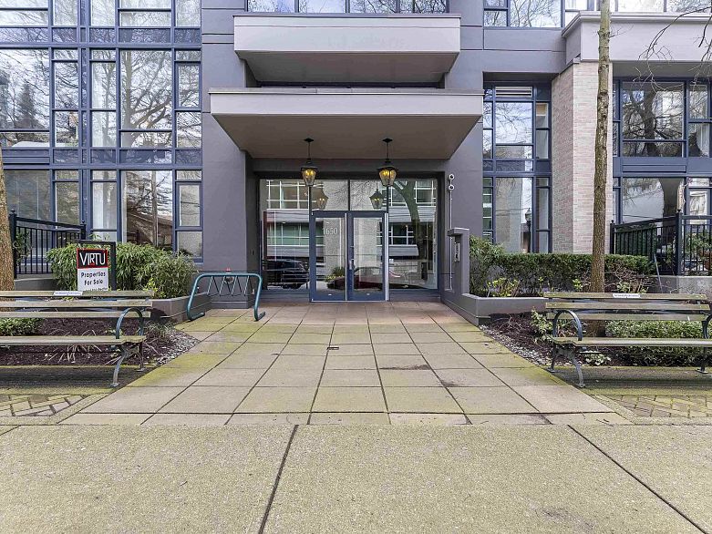 706 1650 W 7th Avenue