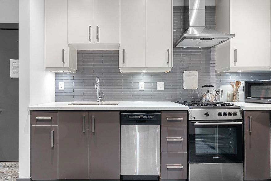7493 Gatineau Place