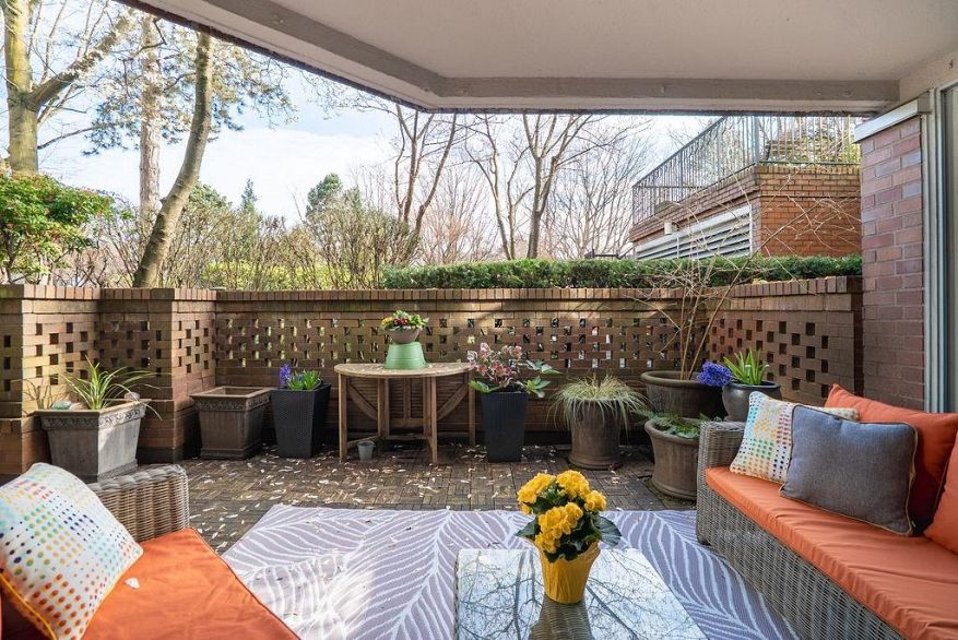 105 518 Moberly Road