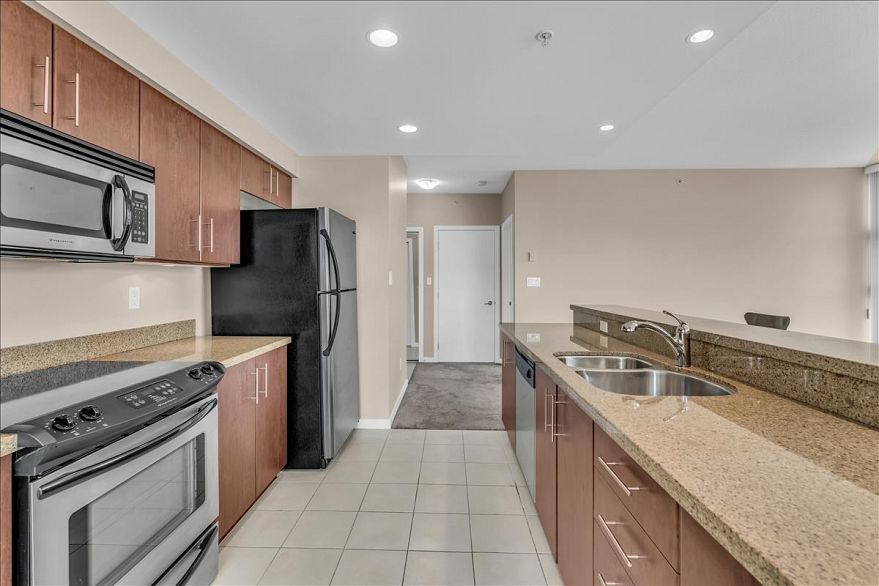 1202 189 National Avenue