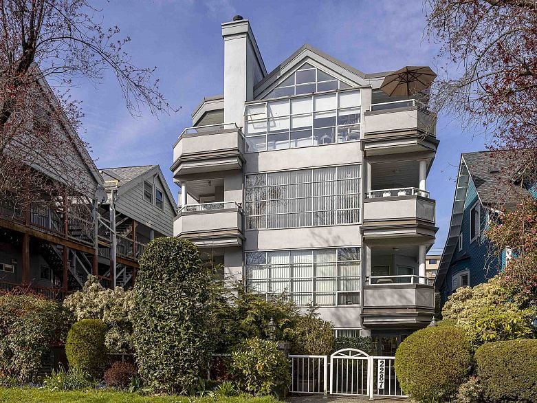 102 2287 W 3rd Avenue