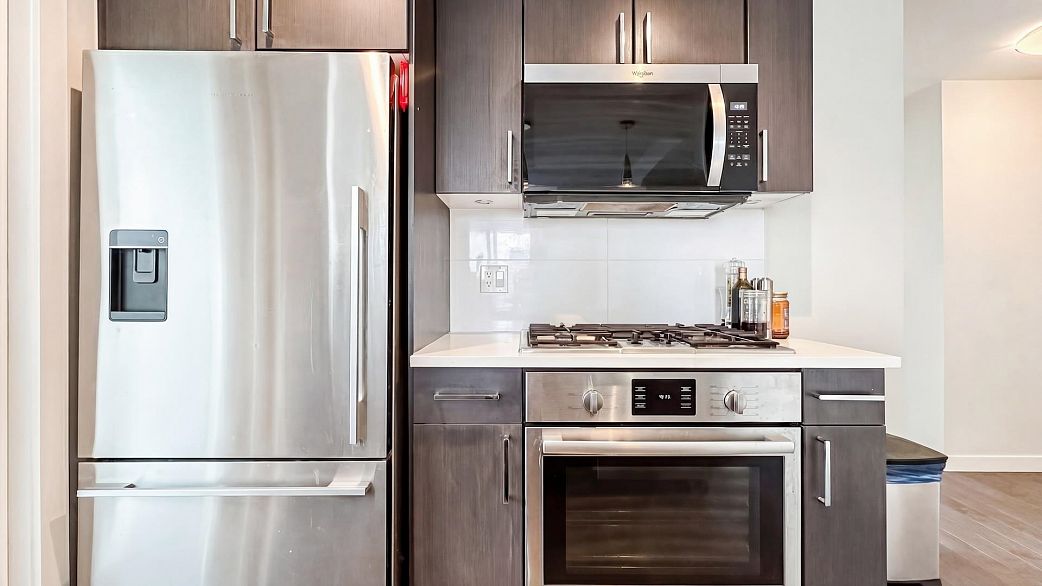 1002 1708 Ontario Street