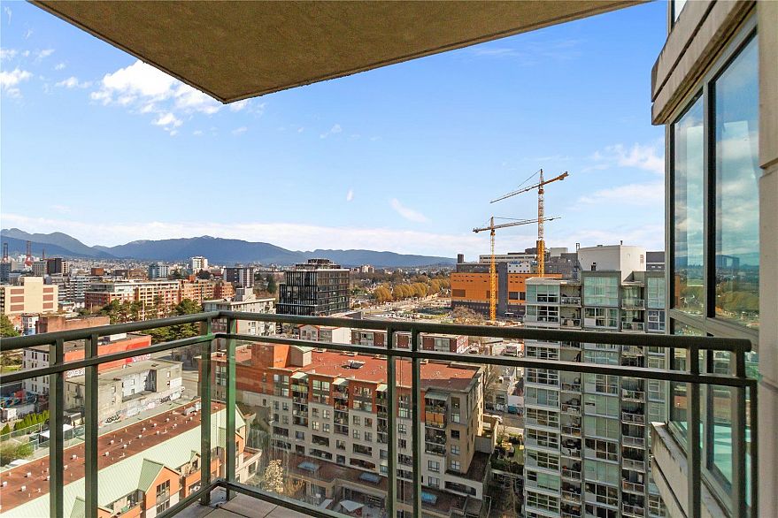 1503 1088 Quebec Street