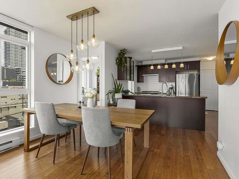 706 1650 W 7th Avenue