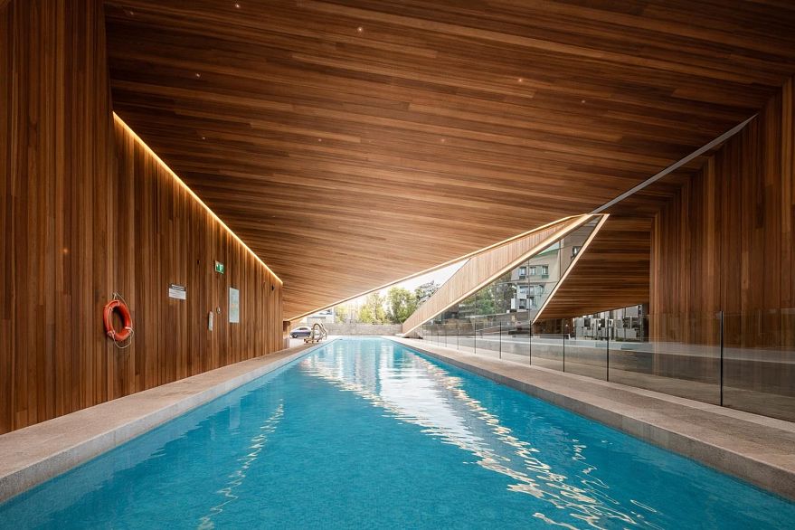 4806 1480 Howe Street