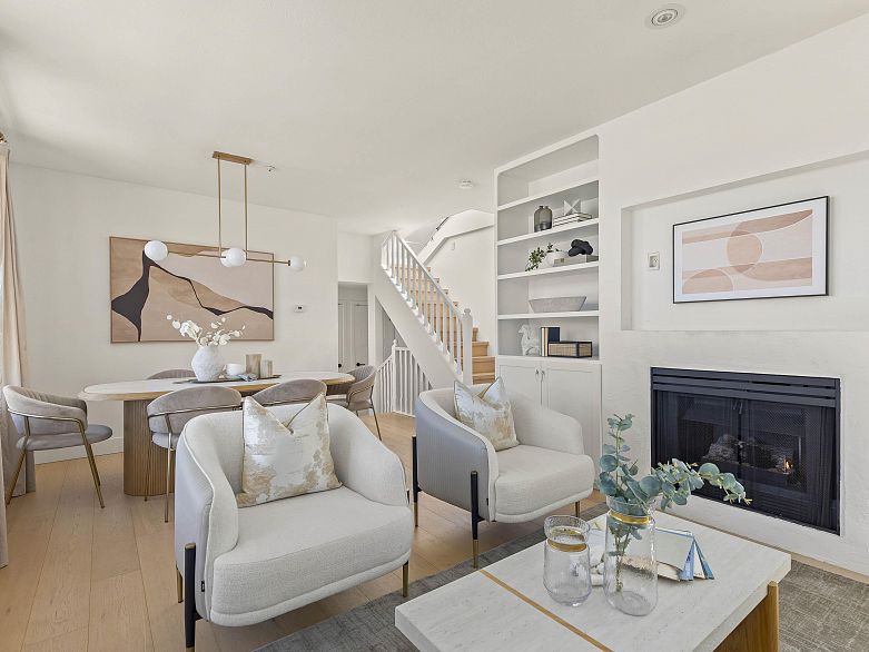 210 655 W 7th Avenue