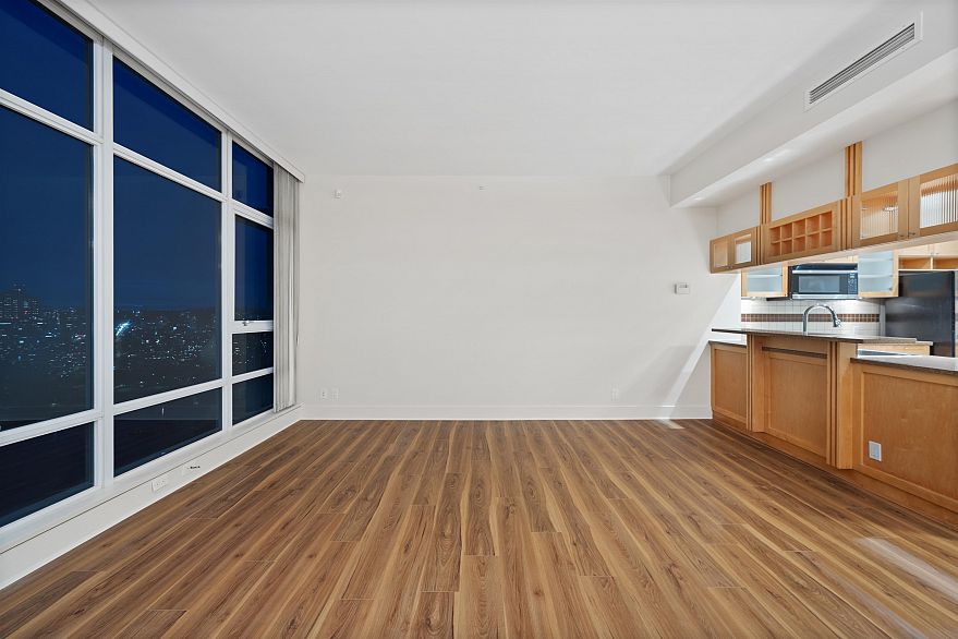 3002 1483 Homer Street