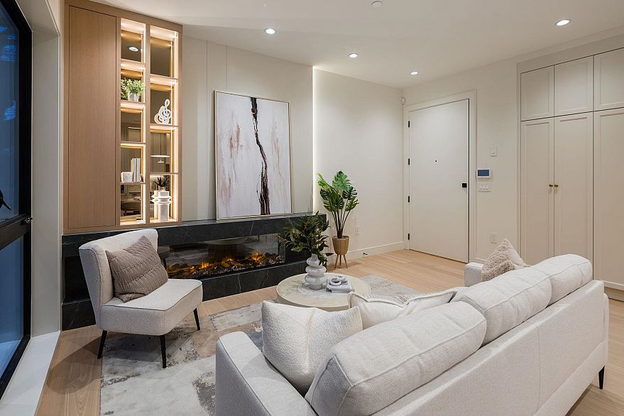 2 3036 W 13th Avenue