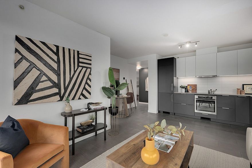 1102 66 W Cordova Street