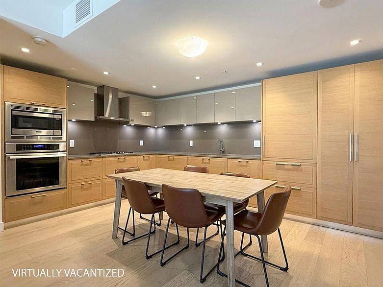 101 7128 Adera Street