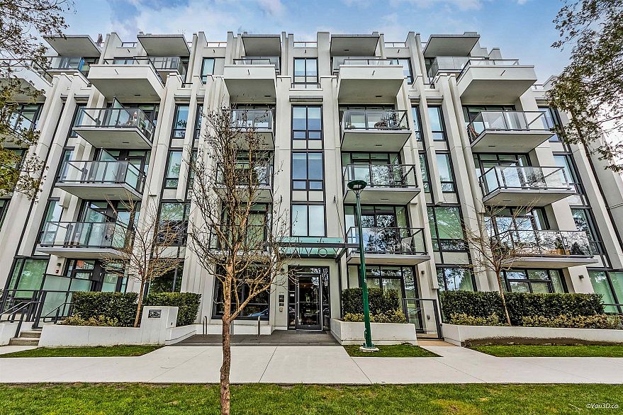 102 4240 Cambie Street