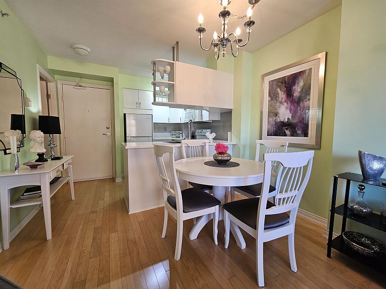 1003 1189 Howe Street