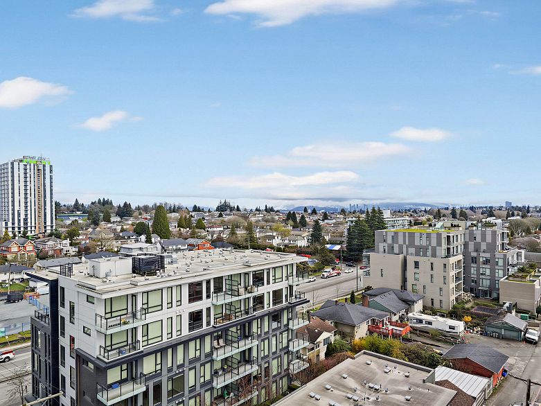 803 485 W 42nd Avenue