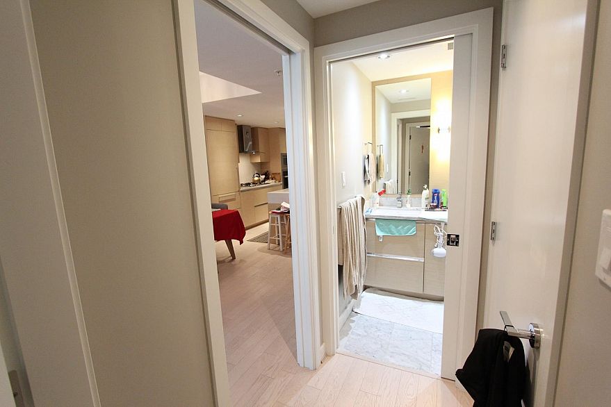 202 505 W 30th Avenue