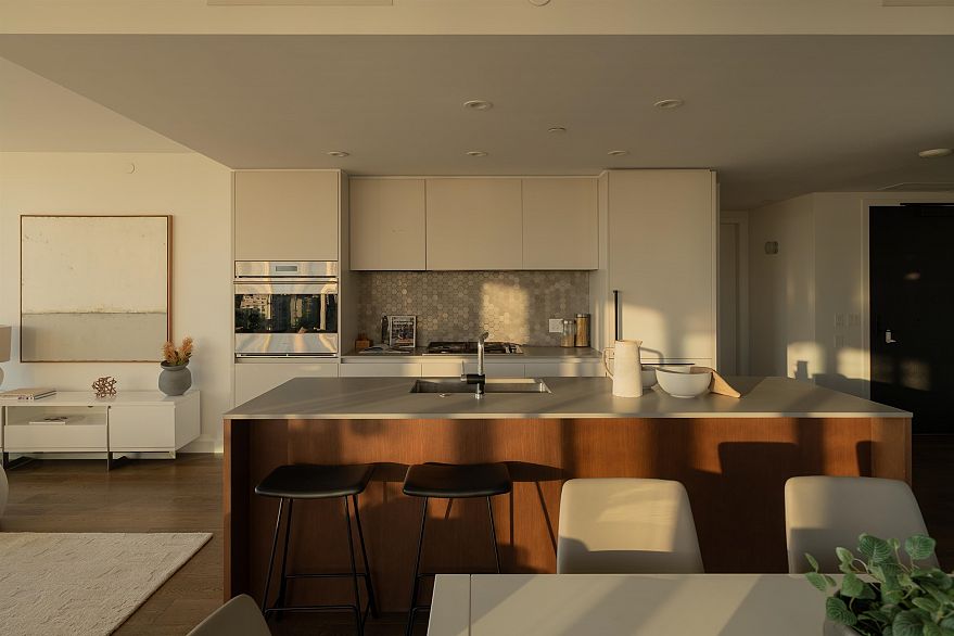 1503 1365 Davie Street