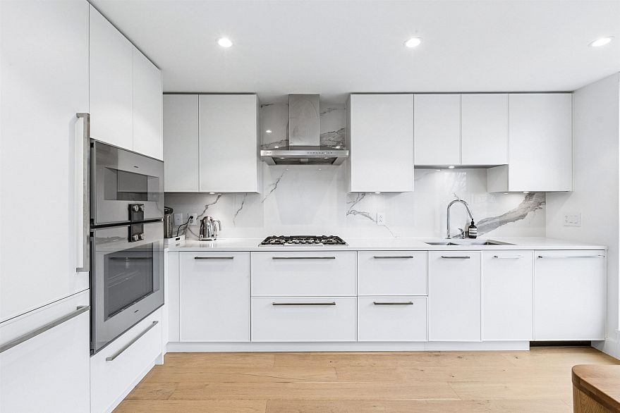 306 2485 Larch Street