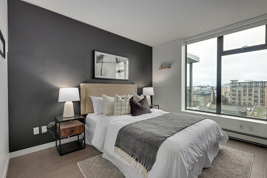 1102 66 W Cordova Street