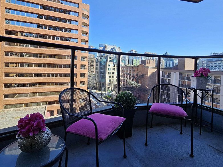 1003 1189 Howe Street