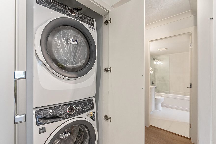 302 3590 W 26th Avenue