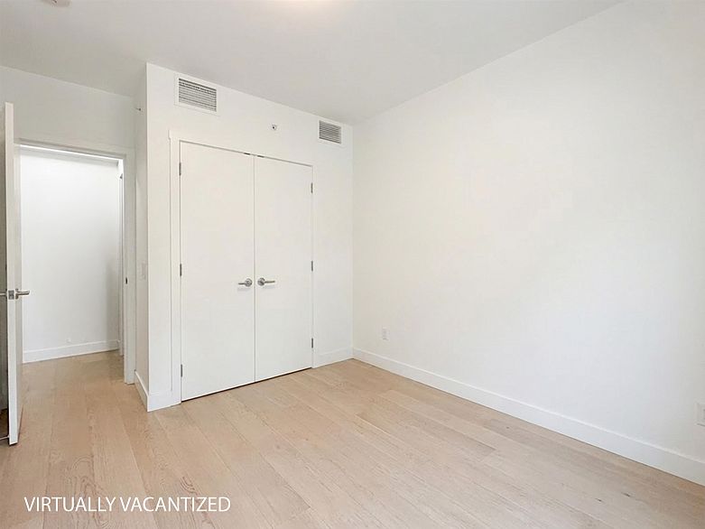 101 7128 Adera Street