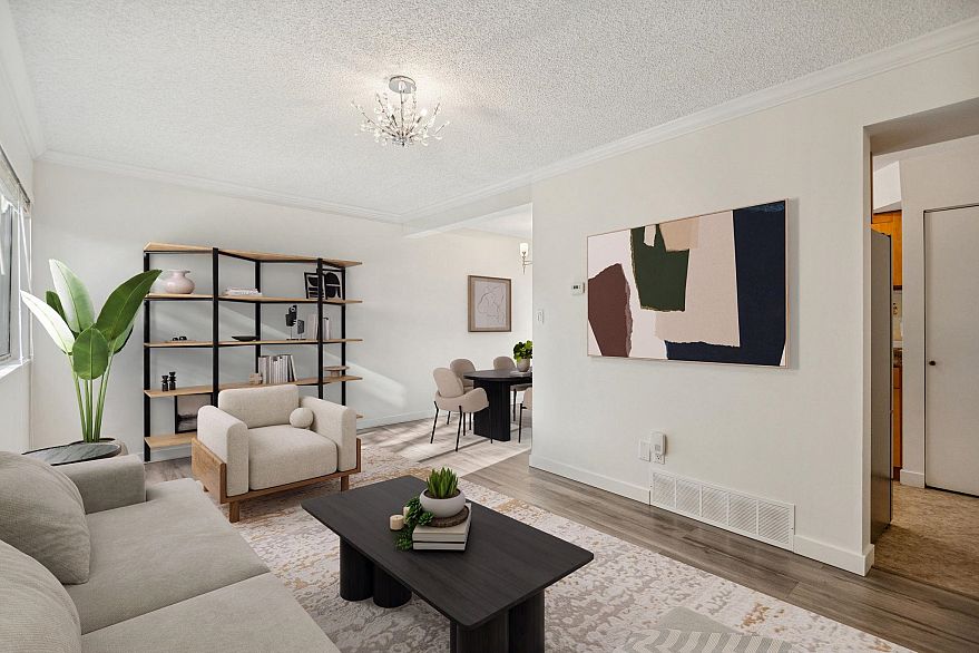 121 3461 E 49th Avenue