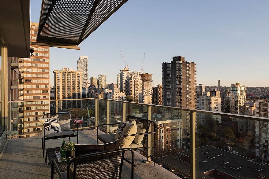 1503 1365 Davie Street