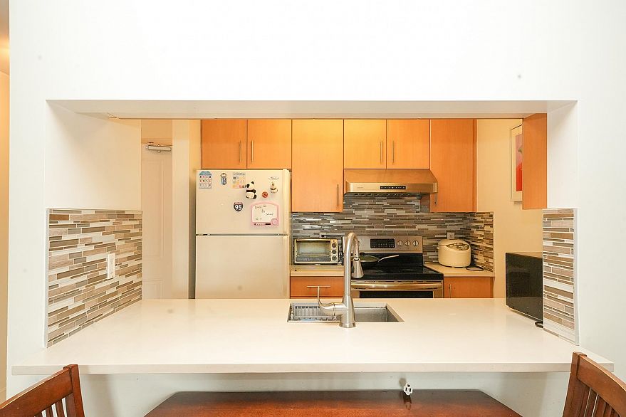 1808 3660 Vanness Avenue