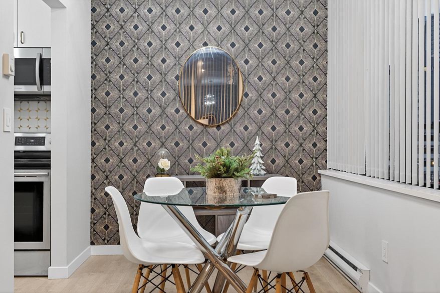 311 1010 Howe Street