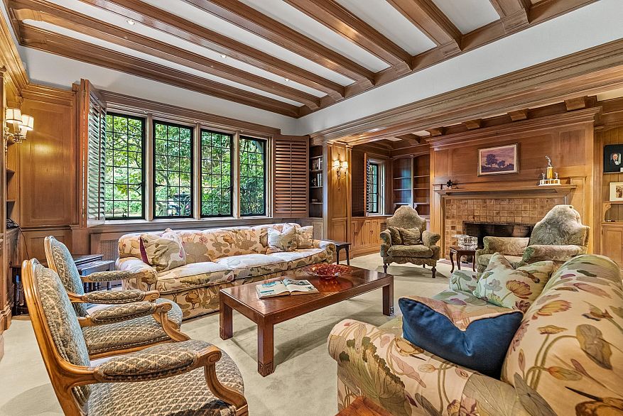 2206 SW Marine Drive