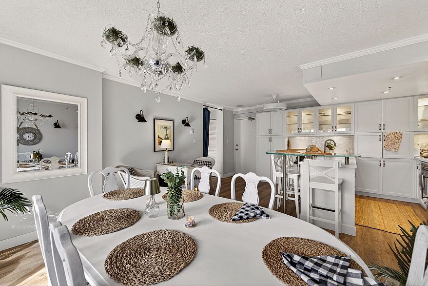 1108 1060 Alberni Street