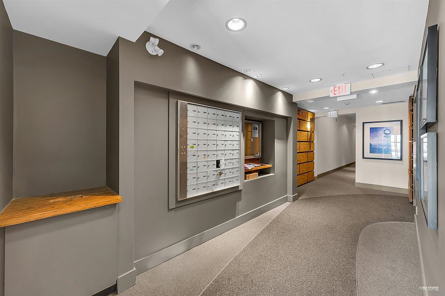 308 205 E 10th Avenue