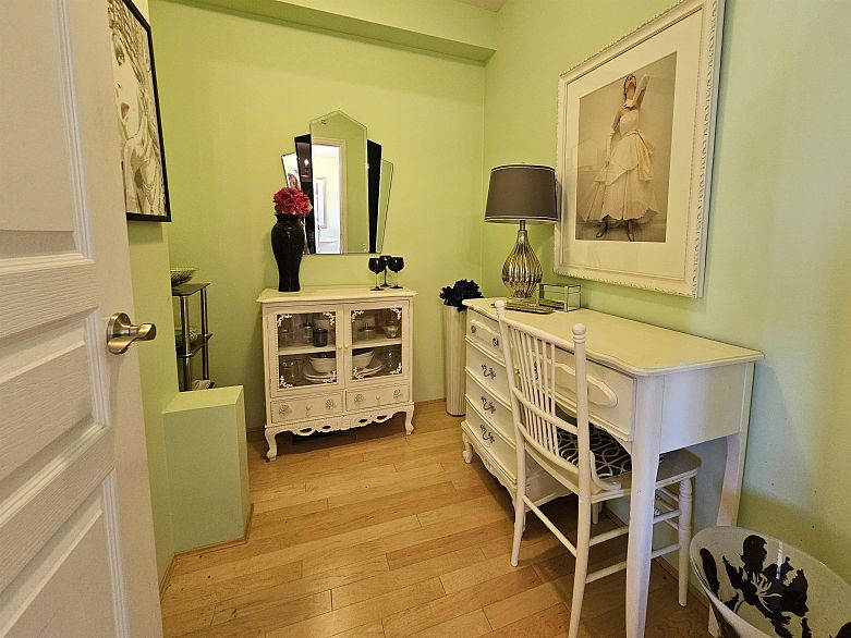 1003 1189 Howe Street