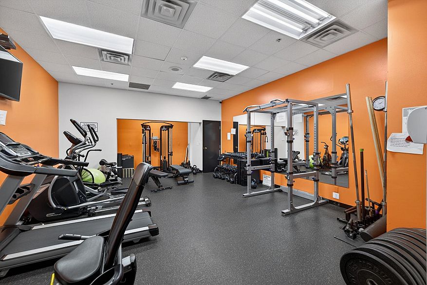 1108 1060 Alberni Street